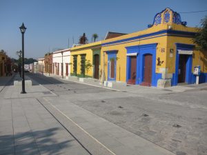 Calle de Manuel Garcia Vigil gets a face lift. 