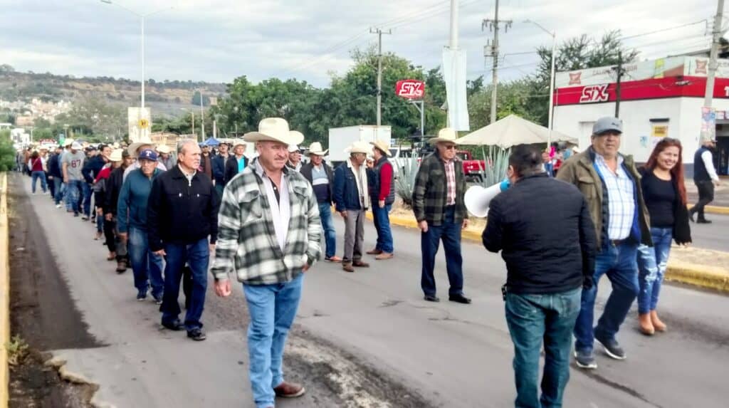 Agave farmers protest corruption in the tequila industry